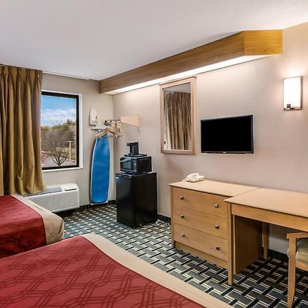 Econo Lodge Inn & Suites Peoria Illinois Bagian luar foto